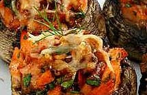 Готовые грибы фаршированные курицей