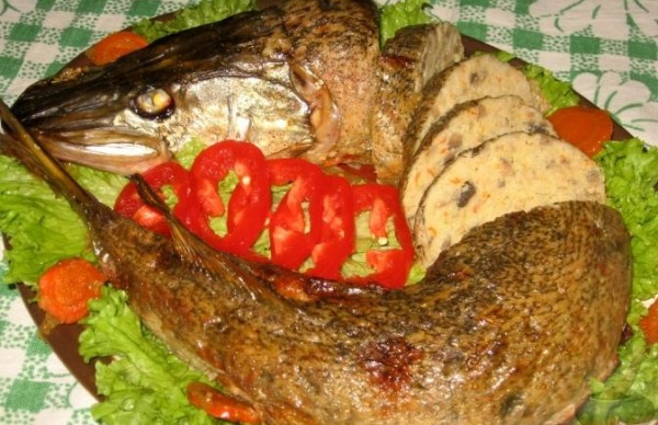 Щука фаршированная шампиньонами