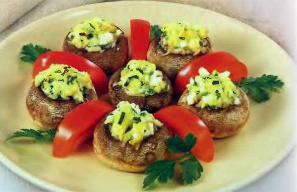 Готовая яичная закуска с грибами